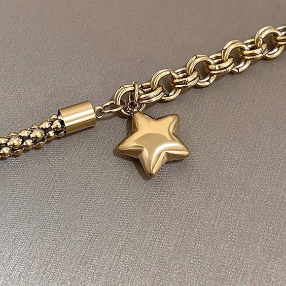 Luxe Valentine’s Gold Tone Stainless Steel Star Chain Bracelet - Picture 4 of 4